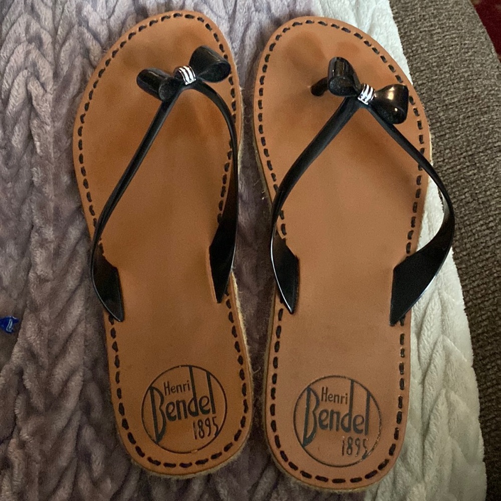 Henri Bendel Flip Flops